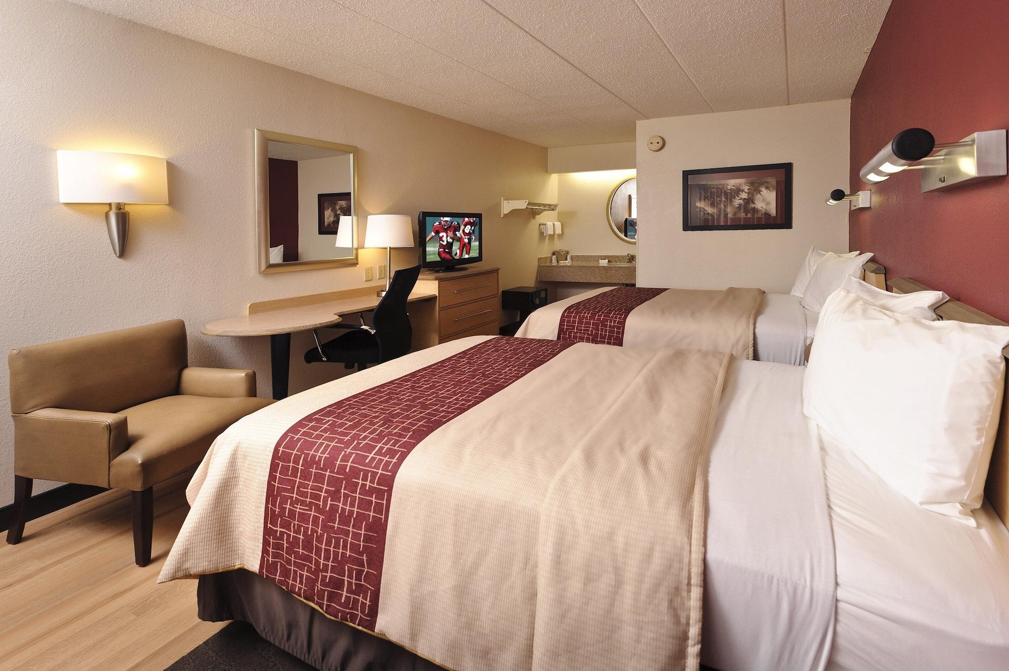 Red Roof Inn Dayton North Airport Eksteriør billede
